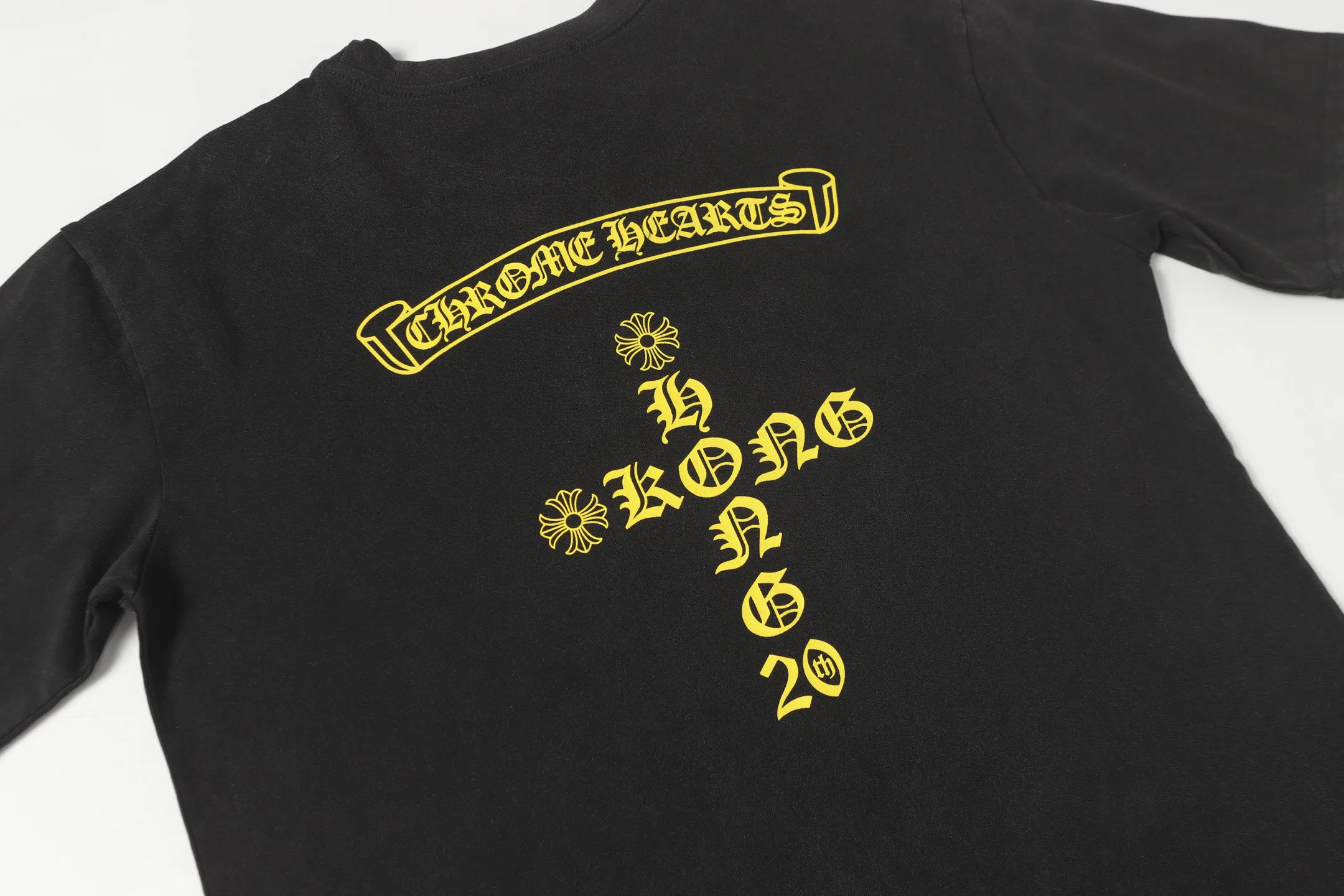 🅿️180 Chrome hearte/Chrome heart ch 25ss early spring new Sanskrit logo washed T-shirt short sleeves. A must-have item for daily commuting for men and women in light luxury. The correct version is welcome to compare. Detailed features ·280g 100% cotton double yarn jersey fabric ·Special thickened 32 pieces of double-strand 1x1 thread in the same vat ·Double-needle cross-stitch technology ·Original main mark washed hangtag COLOUR: Washed black SIZE：xs-l